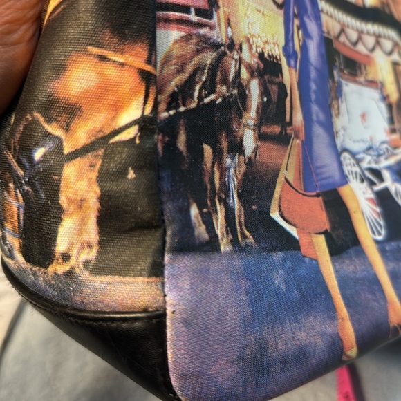 Bueno Lady with Horse & Carriage Embellished Large Shoulder Bag - Picture 13 of 14
